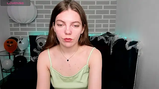 marie reyes  online show from October 26, 1:39 am