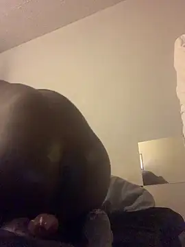 Shawtyblaque21 online show from April 29, 2:38 am