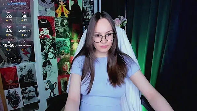 Snapshot of Lilly_Soulmate chatting on February 27, 1:52 am Lilly Soulmate online show from February 27, 1:52 am