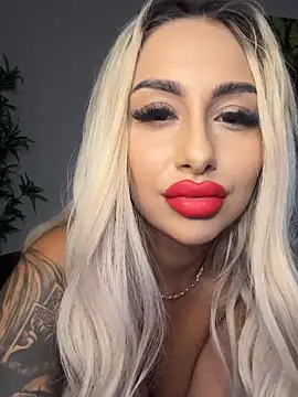 GoldenAmber online show from November 29, 7:03 pm