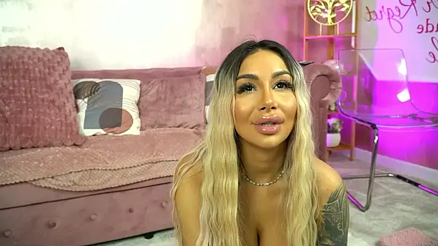 GoldenAmber online show from March 20, 6:47 am