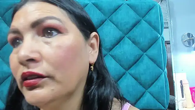 PENELOPELEWISs online show from September 11, 4:34 am