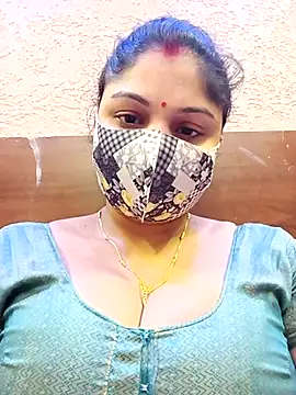 Cute-Aadhvita online show from February 18, 1:14 am