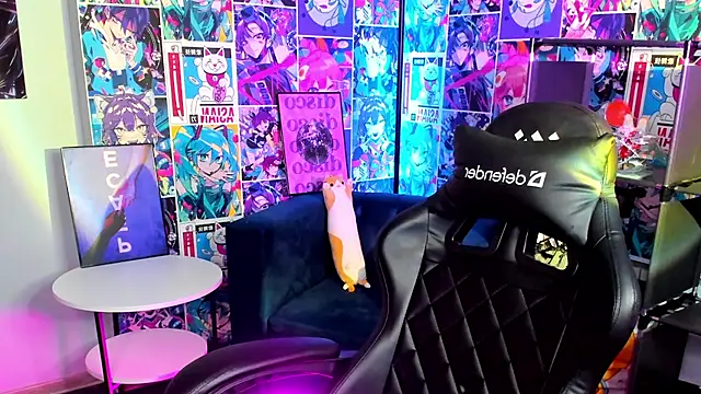 Lexy-Woorhez online show from March 7, 10:35 am