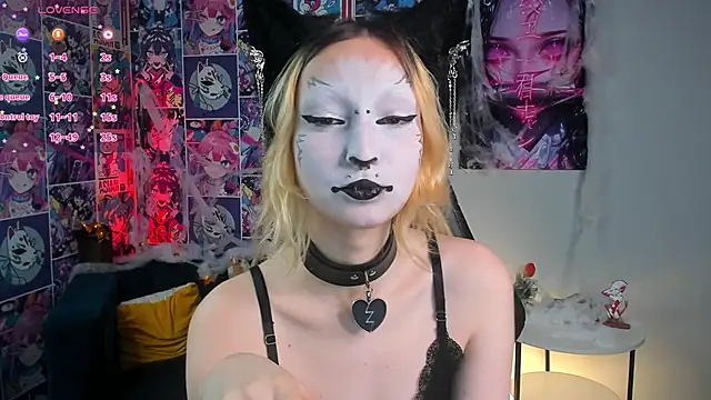 Lexy-Woorhez online show from October 31, 11:18 am