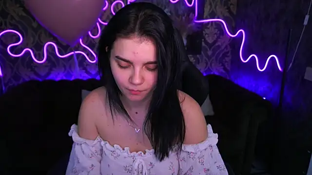 Snapshot of ShinyShyy chatting on February 16, 10:21 am ShinyShyy online show from February 16, 10:21 am