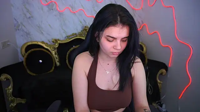 Snapshot of ShinyShyy chatting on March 7, 2:56 pm ShinyShyy online show from March 7, 2:56 pm