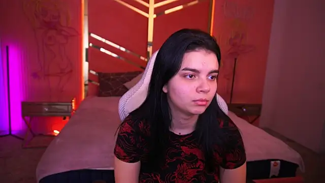 Snapshot of ShinyShyy chatting on February 7, 7:07 am ShinyShyy online show from February 7, 7:07 am