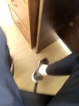 Snapshot of Kakabiraji chatting on November 10, 6:07 am Kakabiraji online show from November 10, 6:07 am