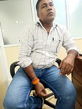 Snapshot of Kakabiraji chatting on October 13, 1:23 pm Kakabiraji online show from October 13, 1:23 pm