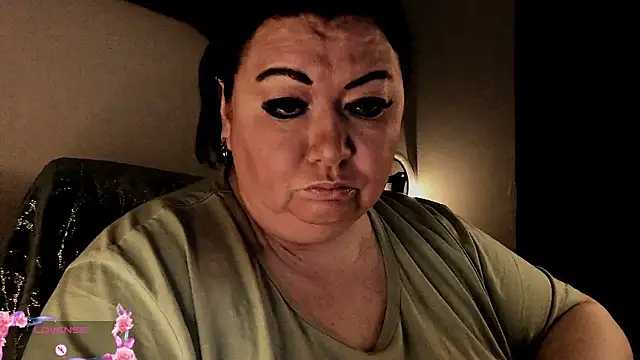 SexxyDreams1 online show from October 13, 4:47 am