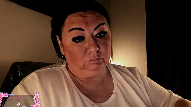 SexxyDreams1 online show from September 23, 3:02 am