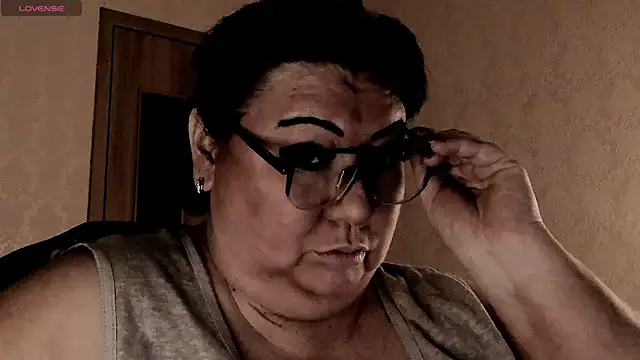 SexxyDreams1 online show from March 26, 1:04 am