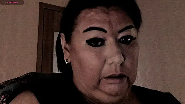 SexxyDreams1 online show from April 28, 2:49 am