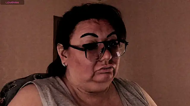 SexxyDreams1 online show from March 10, 2:37 am