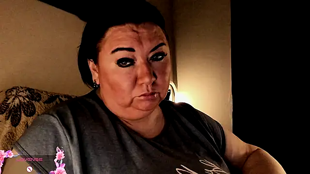 SexxyDreams1 online show from October 1, 4:28 am