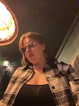 Snapshot of VikiDemi chatting on February 9, 3:21 pm VikiDemi online show from February 9, 3:21 pm