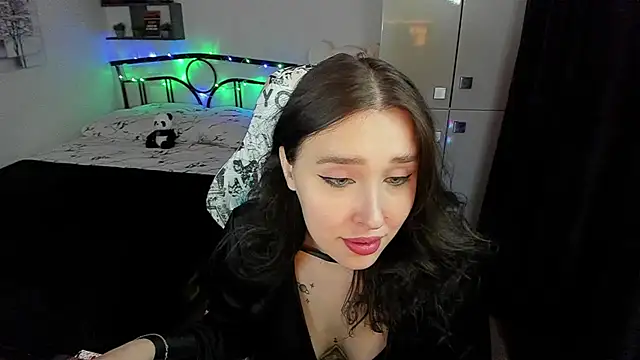 Snapshot of LinaTruly chatting on November 7, 10:35 pm LinaTruly online show from November 7, 10:35 pm