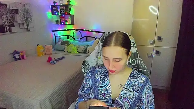 LinaTruly online show from March 12, 10:03 pm