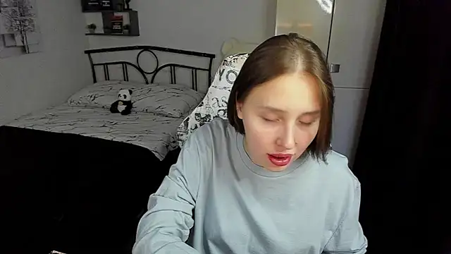 Snapshot of LinaTruly chatting on November 26, 9:59 pm LinaTruly online show from November 26, 9:59 pm