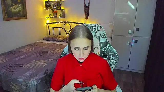 LinaTruly online show from June 29, 10:53 pm