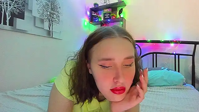 LinaTruly online show from March 24, 10:21 pm