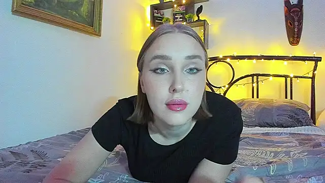 LinaTruly online show from July 15, 9:11 pm