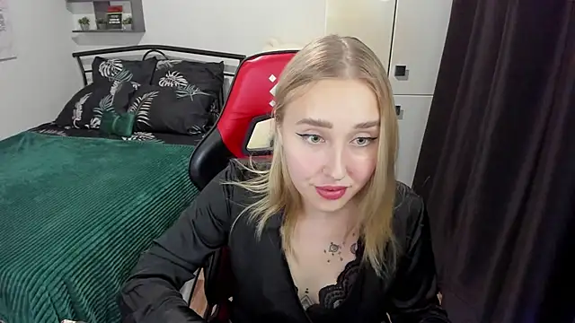 LinaTruly online show from September 26, 9:32 pm