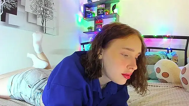 LinaTruly online show from March 14, 10:05 pm