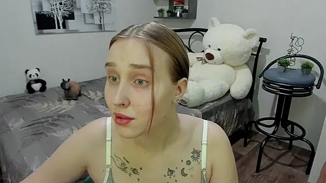 LinaTruly online show from March 17, 9:24 pm