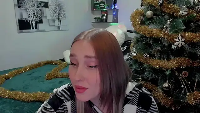 LinaTruly online show from December 20, 8:01 pm