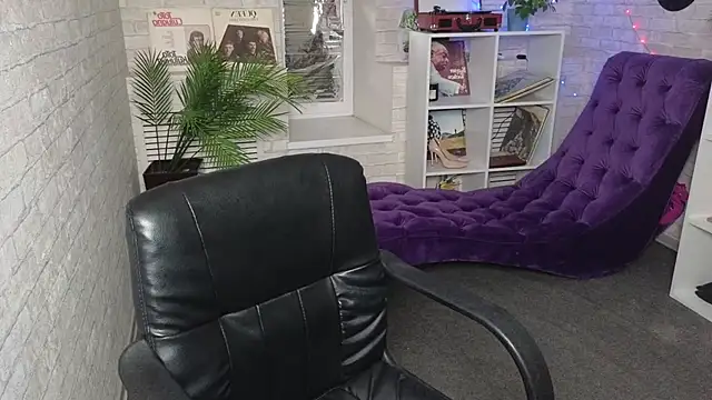 Ruby Rubarb online show from February 26, 2:16 pm