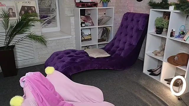 Ruby Rubarb online show from February 14, 2:23 pm