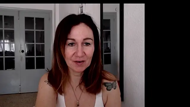 Snapshot of TamaraSweetxo chatting on February 6, 9:16 am TamaraSweetxo online show from February 6, 9:16 am