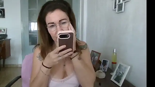TamaraSweetxo online show from April 29, 8:18 am
