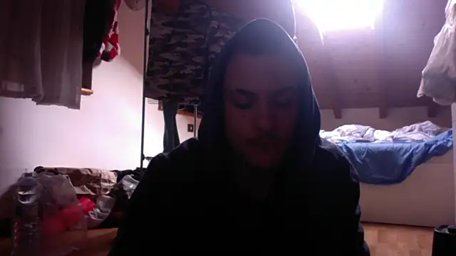 Snapshot of FTM98xxx chatting on February 8, 12:36 pm FTM98xxx online show from February 8, 12:36 pm