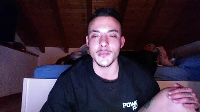 Snapshot of FTM98xxx chatting on February 19, 7:22 pm FTM98xxx online show from February 19, 7:22 pm