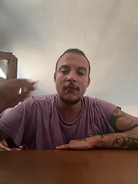 Snapshot of FTM98xxx chatting on July 21, 2:40 pm FTM98xxx online show from July 21, 2:40 pm