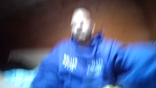 Snapshot of FTM98xxx chatting on March 2, 3:30 pm FTM98xxx online show from March 2, 3:30 pm