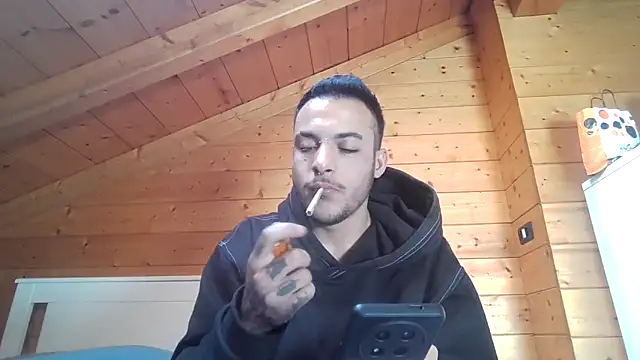 Snapshot of FTM98xxx chatting on February 24, 10:16 am FTM98xxx online show from February 24, 10:16 am