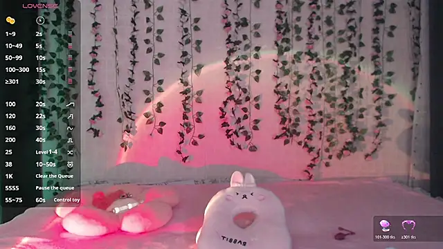 Lessy Lasska online show from November 8, 2:15 am