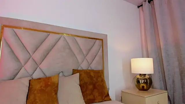 chloe wilson7 online show from March 4, 1:46 am