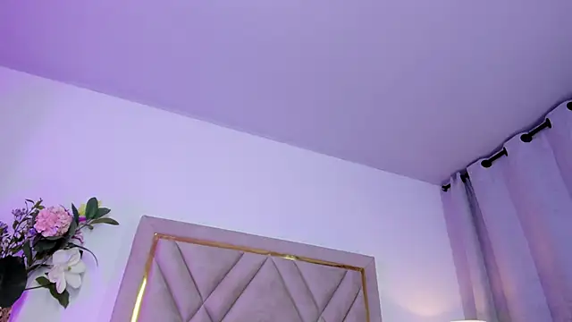 Snapshot of chloe_wilson7 chatting on October 30, 1:48 am chloe wilson7 online show from October 30, 1:48 am