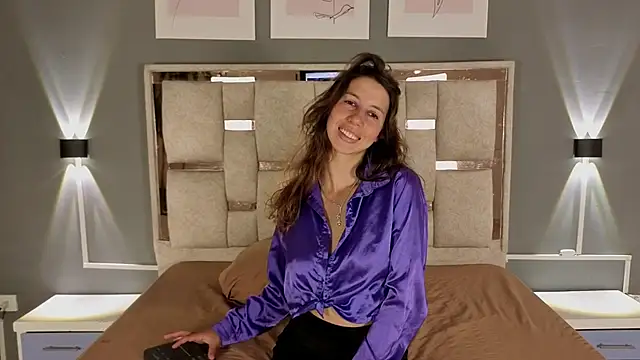 Snapshot of jolie_lov chatting on September 29, 1:17 pm jolie lov online show from September 29, 1:17 pm