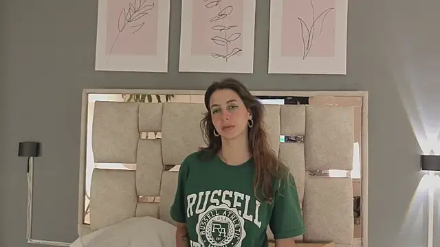 Snapshot of jolie_lov chatting on November 1, 1:38 pm jolie lov online show from November 1, 1:38 pm