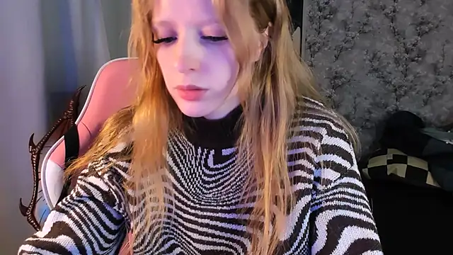 Inma Lewdness online show from November 28, 8:20 pm