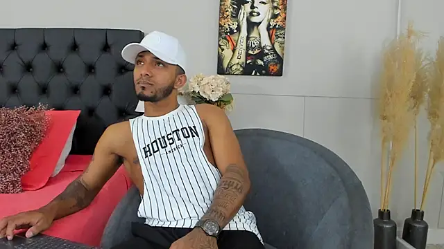 Robin Rief online show from March 20, 3:23 am