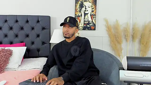 Robin Rief online show from March 11, 9:45 am