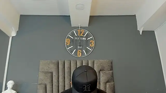 Snapshot of Robin_Rief chatting on June 24, 7:33 pm Robin Rief online show from June 24, 7:33 pm