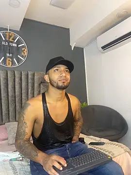 Robin Rief online show from March 11, 7:30 pm